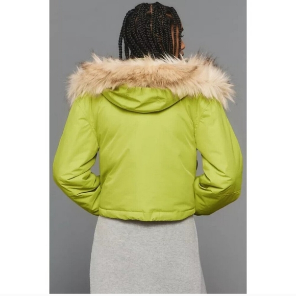 - NWT Anthropologie Cropped Hooded Puffer Coat Lime Green Lined Coat Ski W… - Picture 4 of 10